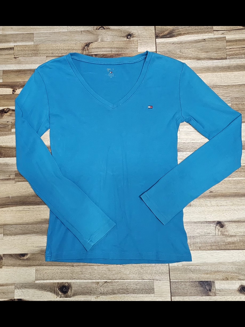Tommy Hilfiger Women's Blue V-Neck Long Sleeve Top